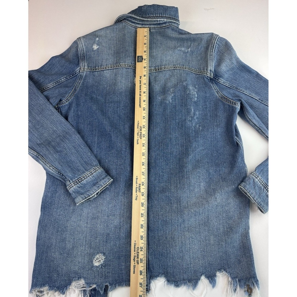 Free People Oversized Distressed Denim Raw Hem Jacket Size XS - Picture 8 of 9